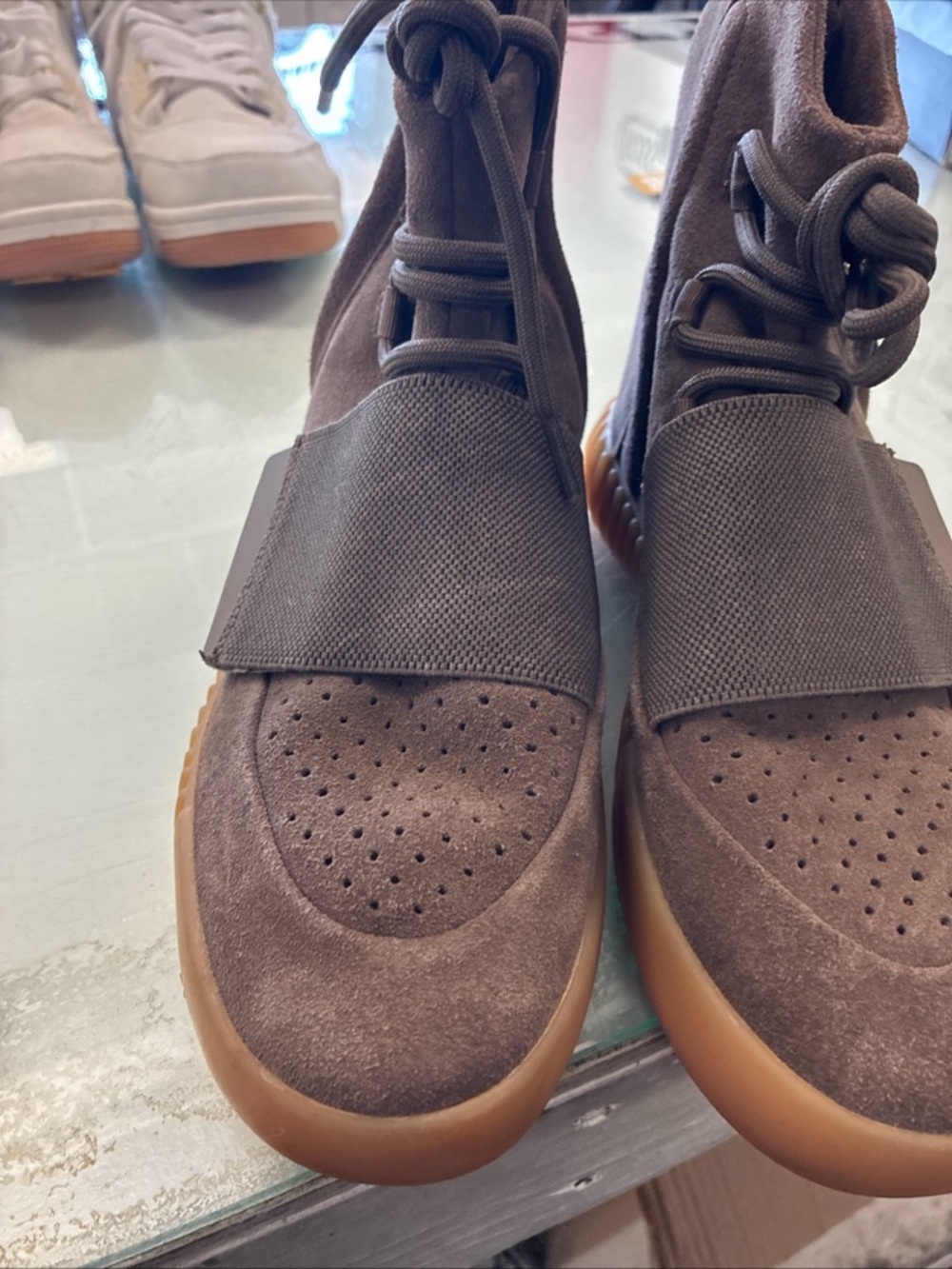 Men’s Adidas Yeezy Boost 750 Chocolate Pre Owned Used No Box FUFU - Picture 4 of 16